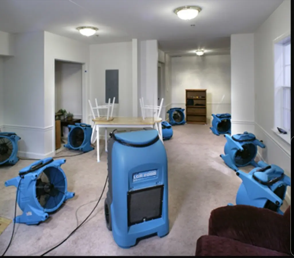 Air movers and dehumidifier setup for Water Extraction & Removal in Del City